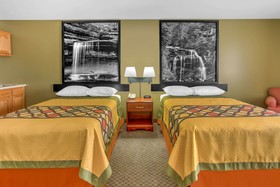 Super 8 by Wyndham Galva