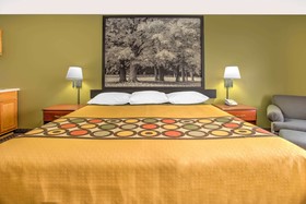 Super 8 by Wyndham Galva