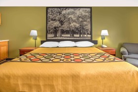 Super 8 by Wyndham Galva