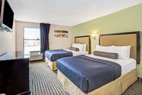 Days Inn by Wyndham Great Lakes Naval Base