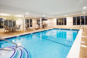 Holiday Inn Express & Suites Chicago South Lansing