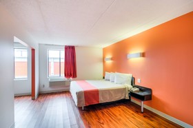 Motel 6 Chicago South-Lansing #4808