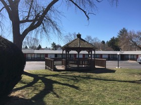 Daniels' Motel