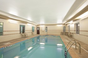 Holiday Inn Express Le Roy - Bloomington Area