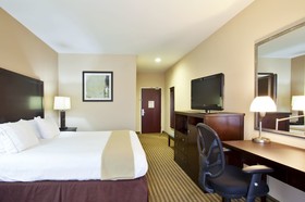 Holiday Inn Express Le Roy - Bloomington Area