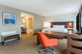 Hampton Inn Suites Chicago Libertyville