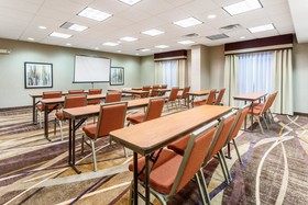 Hampton Inn Suites Chicago Libertyville