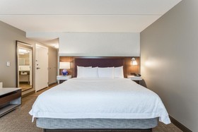 Hampton Inn Suites Chicago Libertyville