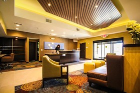 Holiday Inn Express & Suites Chicago-Libertyville