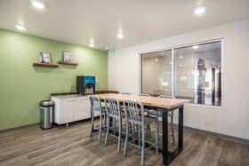 Wood Spring Suites Libertyville