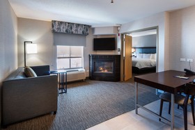Hampton Inn & Suites Lincolnshire