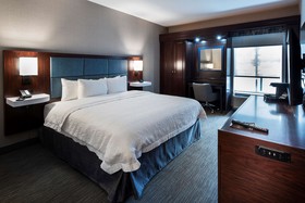Hampton Inn & Suites Lincolnshire