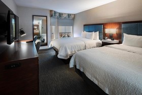 Hampton Inn & Suites Lincolnshire