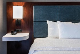 Hampton Inn & Suites Lincolnshire
