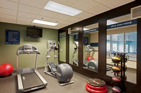 Hampton Inn & Suites Lincolnshire