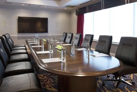 DoubleTree by Hilton Lisle Naperville