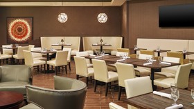 Sheraton Lisle Naperville Hotel
