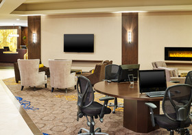 Sheraton Lisle Naperville Hotel