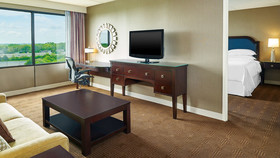 Sheraton Lisle Naperville Hotel