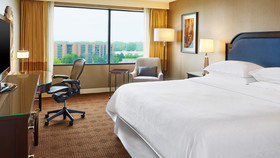 Sheraton Lisle Naperville Hotel