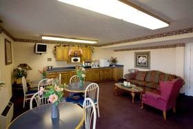 Americas Best Value Inn-litchfield
