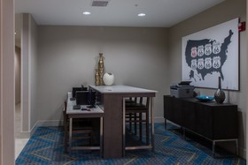 Holiday Inn Express & Suites Litchfield West