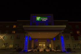 Holiday Inn Express & Suites Litchfield West