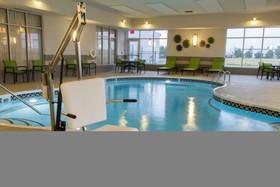 Holiday Inn Express & Suites Litchfield West