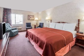 Howard Johnson by Wyndham Manteno