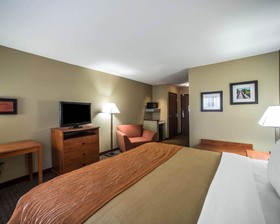 Comfort Inn & Suites Marion I-57