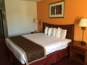 Laketree Inn And Suites Marion