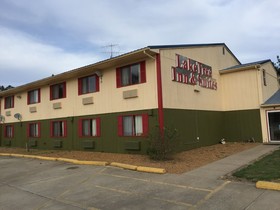 Laketree Inn And Suites Marion