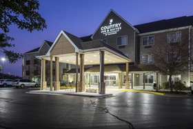 Holiday Inn Express & Suites Chicago - Matteson