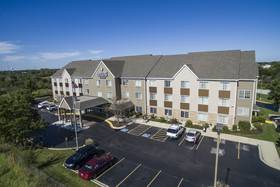 Holiday Inn Express & Suites Chicago - Matteson