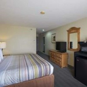 Holiday Inn Express & Suites Chicago - Matteson