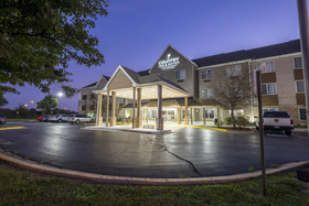 Holiday Inn Express & Suites Chicago - Matteson
