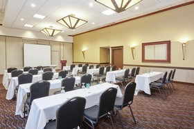 Holiday Inn Chicago Matteson Conference Center by IHG
