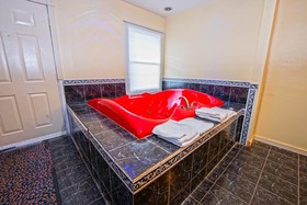 Presidential Inn & Suites