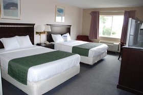 Clarion Pointe Mattoon Near University
