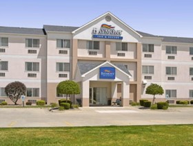 Clarion Pointe Mattoon Near University