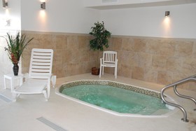 Clarion Pointe Mattoon Near University