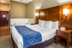 Comfort Suites