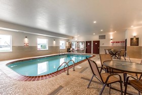 Comfort Suites