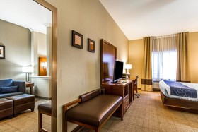 Comfort Suites