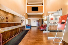 Comfort Suites