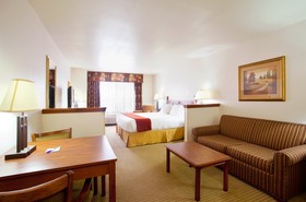 Holiday Inn Express & Suites Mattoon