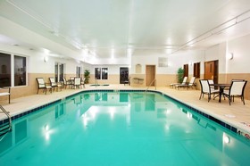 Holiday Inn Express & Suites Mattoon