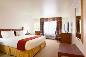 Holiday Inn Express & Suites Mattoon