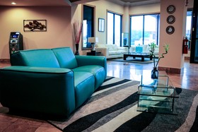 Suite Dreams Hotel