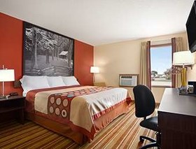 Super 8 by Wyndham Mattoon